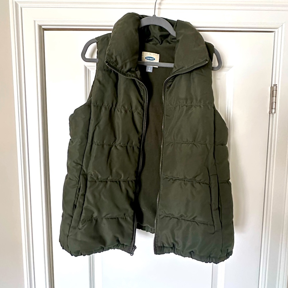 Old Navy Green Puffer Vest